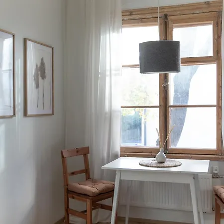 Apartment Lovely 1-bedroom In The Heart Of *