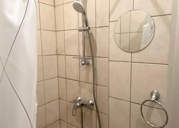 Lovely 1-bedroom In The Heart Of Apartment *